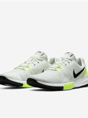 Nike Flex Control 4 Men's Workout Shoes White 9 EUC